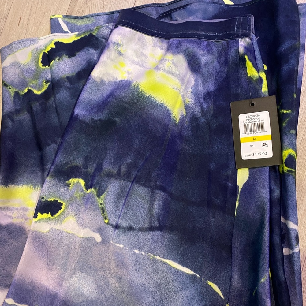 DKNY Abstract Satin Midi Skirt - Picture 8 of 8